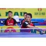 Bóng bàn nam thua muối mặt